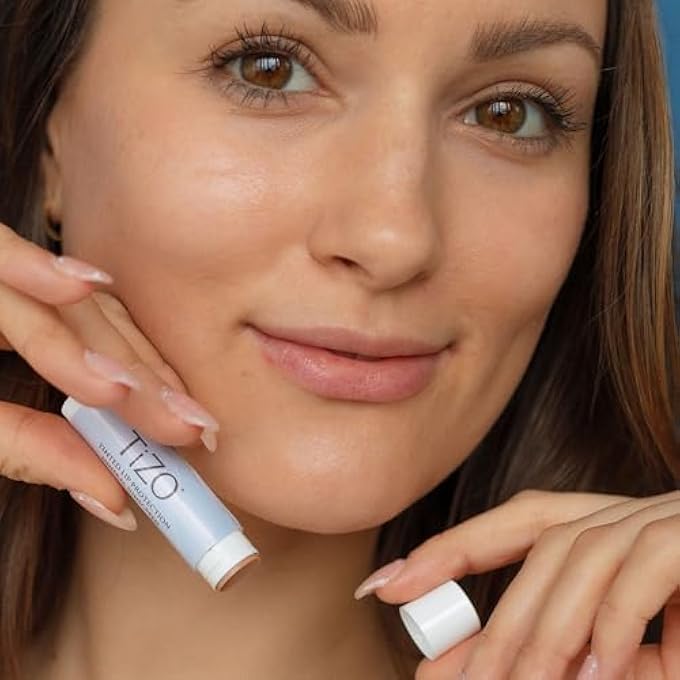 Tizo TINTED LIP PROTECTION SPF 45, 5ML - Image 3
